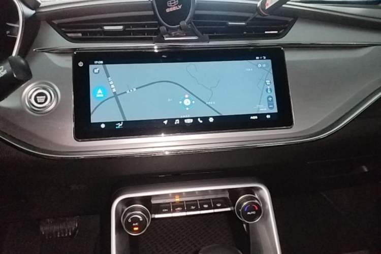 Used Geely Auto Binray 2018 14T CVT Binyi Edition Audio And AC Panel