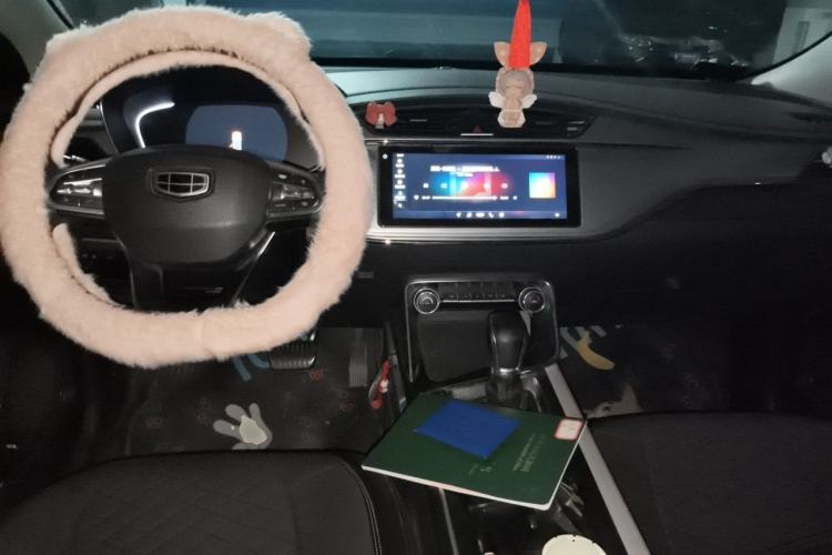 Used Geely Auto Binray 2018 14T CVT Colorful Edition Center Console