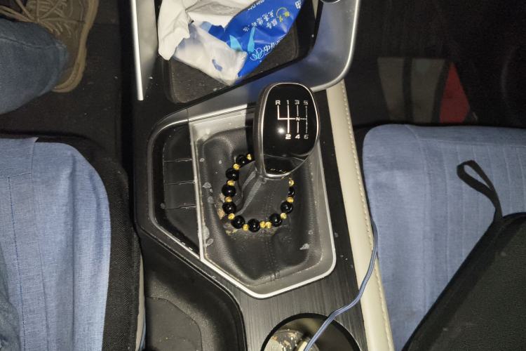 Used Geely Auto Binray 2018 14T Manual Binzhi Edition Gear Lever
