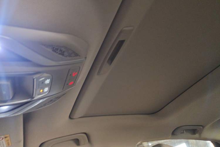 Used Geely Auto Binray 2018 14T CVT Binyi Edition Headliner