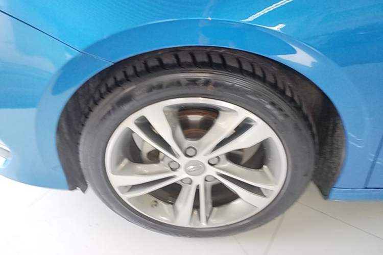 Used Geely Auto Binray 2018 14T CVT Binyi Edition Left Front Wheel Hub