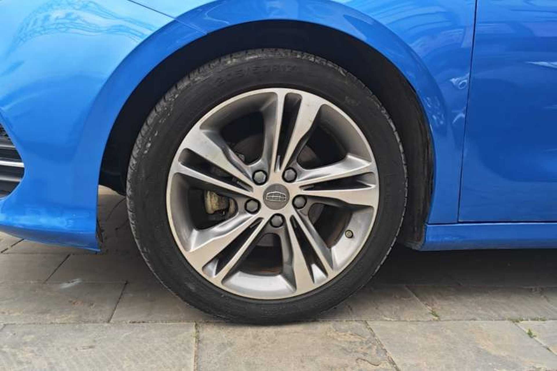 Used Geely Auto Binray 2018 14T CVT Binyi Edition Left Front Wheel Hub