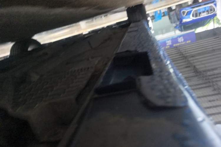 Used Geely Auto Binray 2018 14T CVT Colorful Edition Left Side Sill