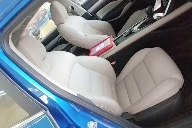 Used Geely Auto Binray 2018 14T CVT Binyi Edition Right Front Seat