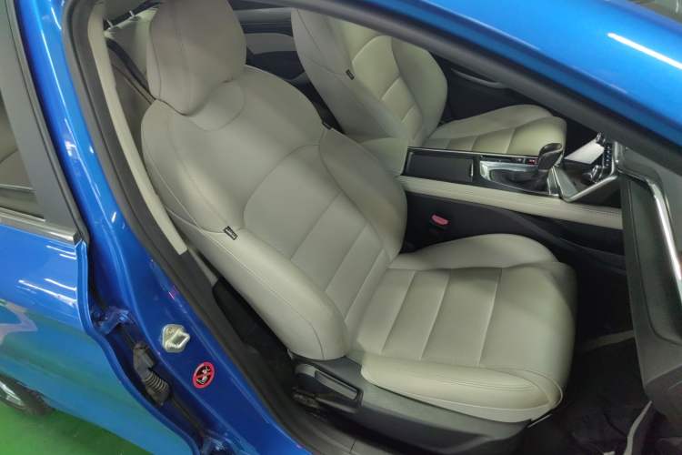 Used Geely Auto Binray 2018 14T CVT Binyi Edition Right Front Seat