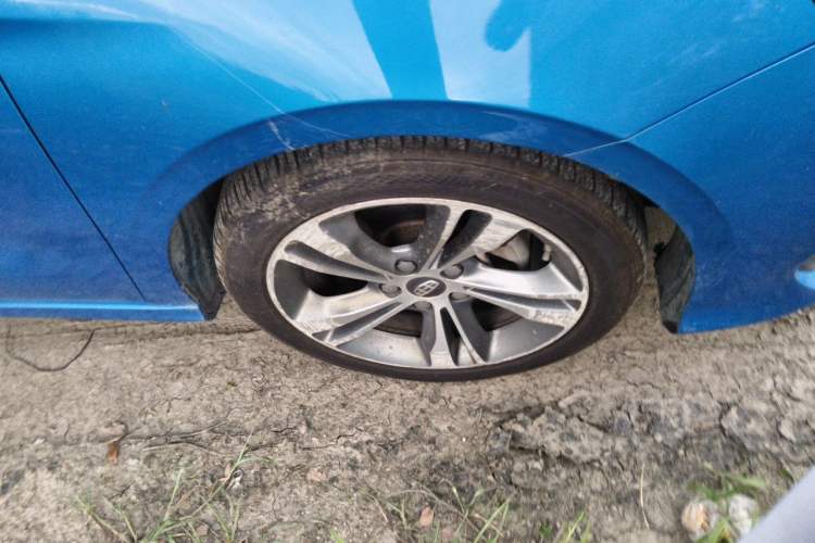 Used Geely Auto Binray 2018 14T CVT Binyi Edition Right Front Wheel Hub