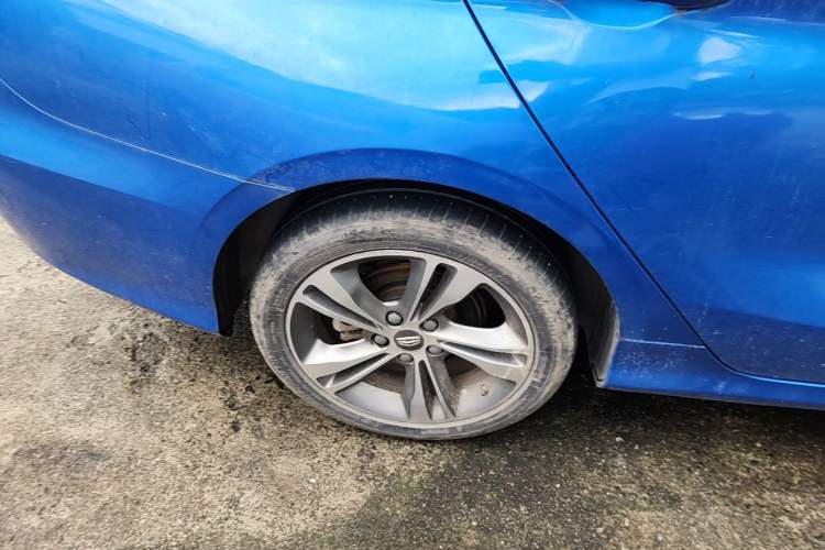 Used Geely Auto Binray 2018 14T CVT Binyi Edition Right Rear Wheel Hub