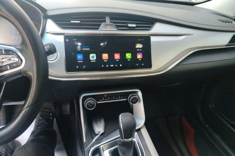 Used Geely Auto Binray 2018 14T CVT Binyi Edition Audio And AC Panel
