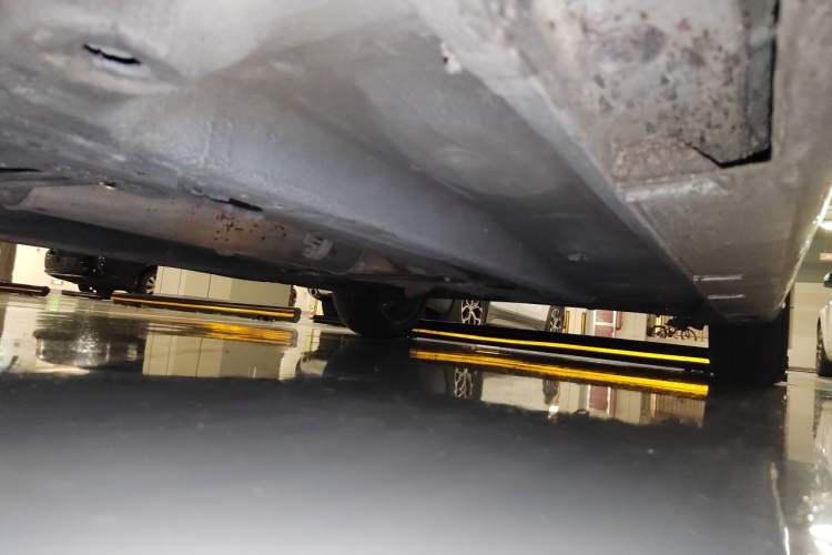 Used Geely Auto Binray 2018 14T CVT Binyi Edition Chassis Front Left
