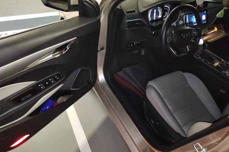 Used Geely Auto Binray 2018 14T CVT Binyi Edition Driver Seat