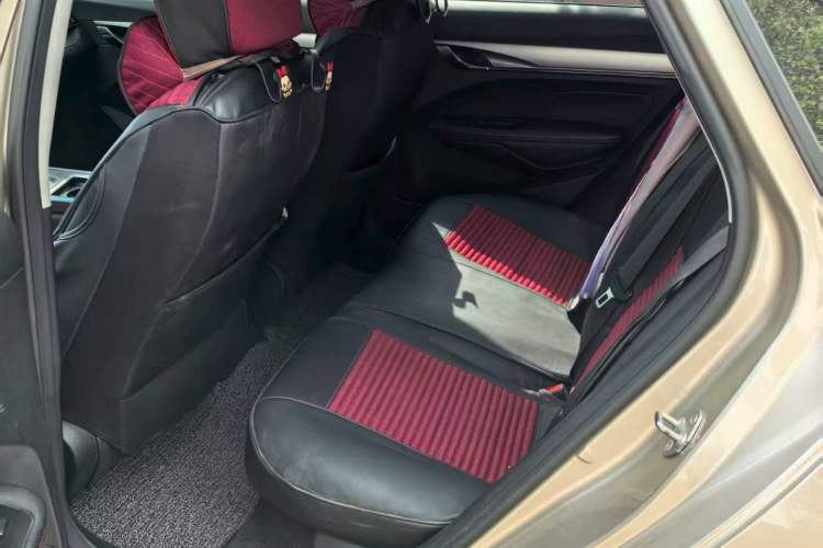 Used Geely Auto Binray 2018 14T CVT Binyi Edition Interior 3