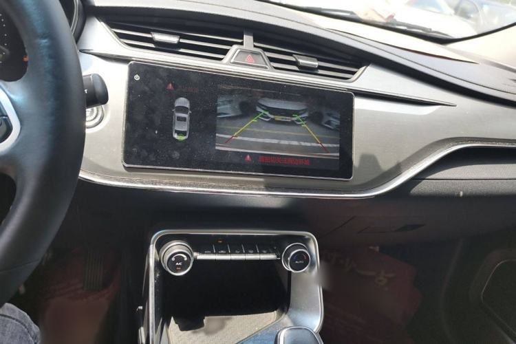 Used Geely Auto Binray 2018 14T CVT Binyi Edition Interior 3