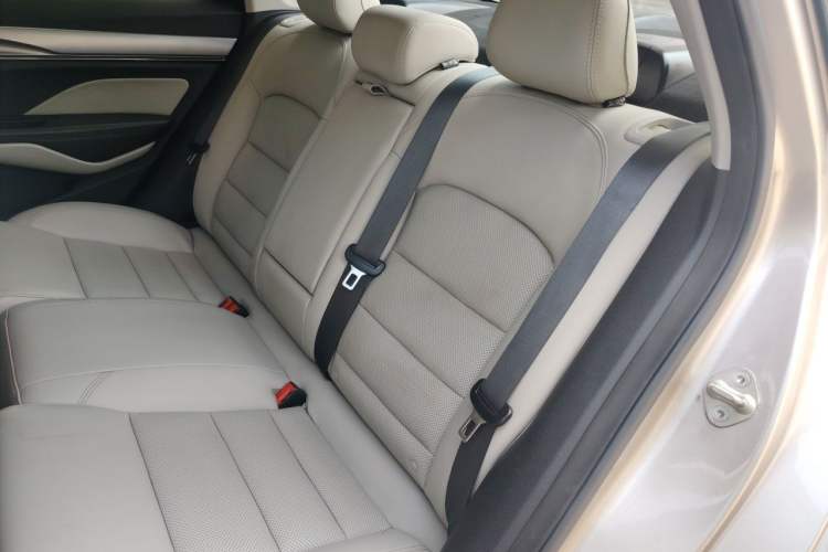 Used Geely Auto Binray 2018 14T CVT Binyi Edition Left Rear Seat