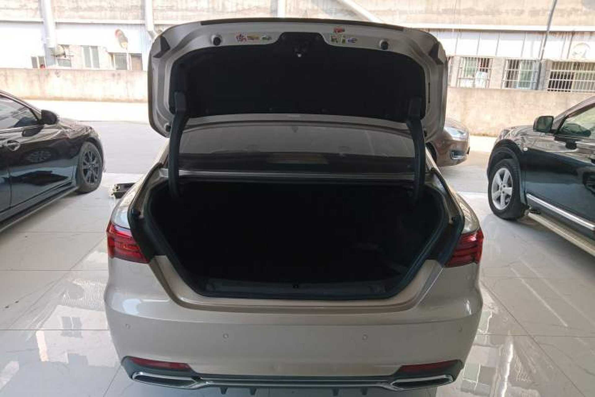 Used Geely Auto Binray 2018 14T CVT Binyi Edition Trunk
