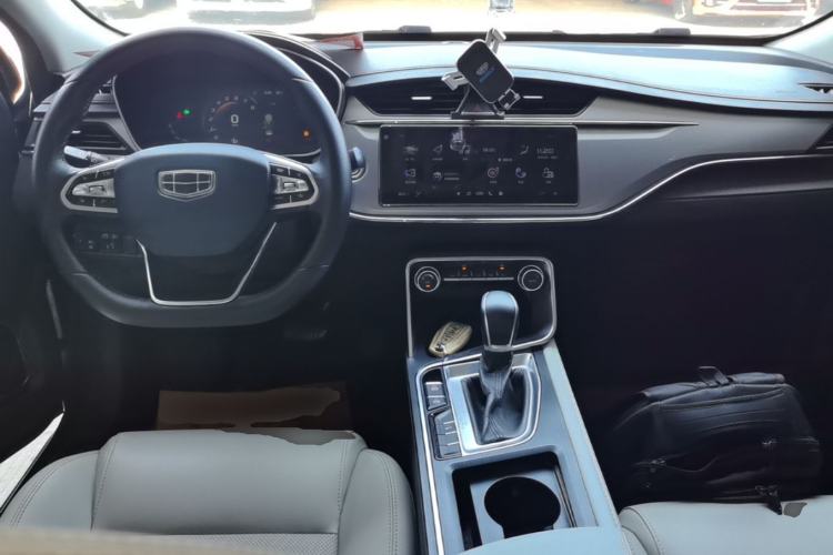 Used Geely Auto Binray 2018 14T CVT Binyi Edition Center Console