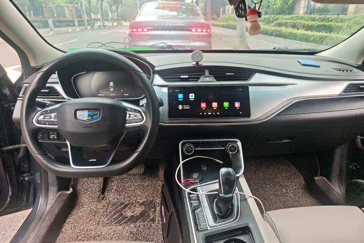 Used Geely Auto Binray 2018 14T CVT Colorful Edition Center Console