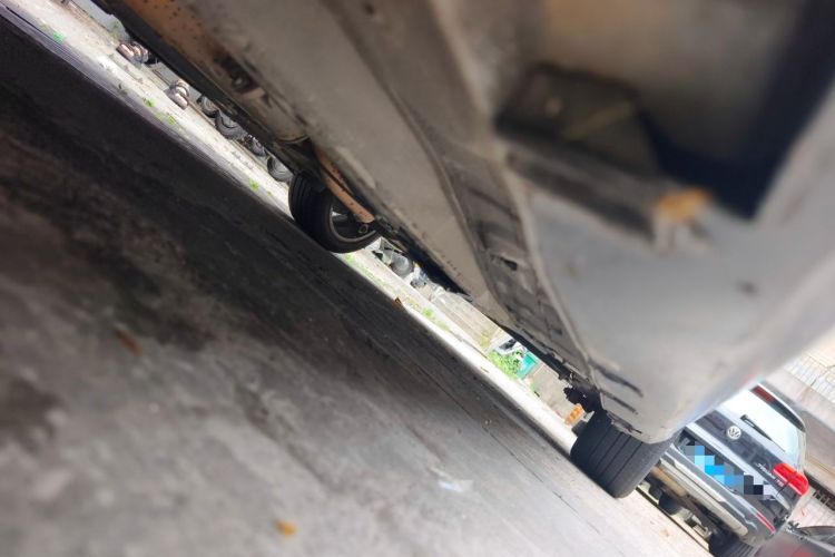 Used Geely Auto Binray 2018 14T CVT Binyi Edition Chassis Front Left