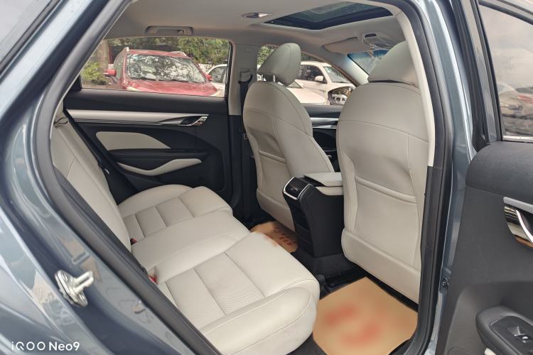 Used Geely Auto Binray 2018 14T CVT Binyi Edition Interior 1