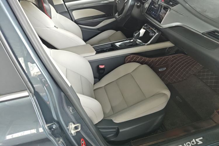 Used Geely Auto Binray 2018 14T CVT Binyi Edition Right Front Seat