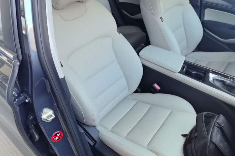 Used Geely Auto Binray 2018 14T CVT Binyi Edition Right Front Seat