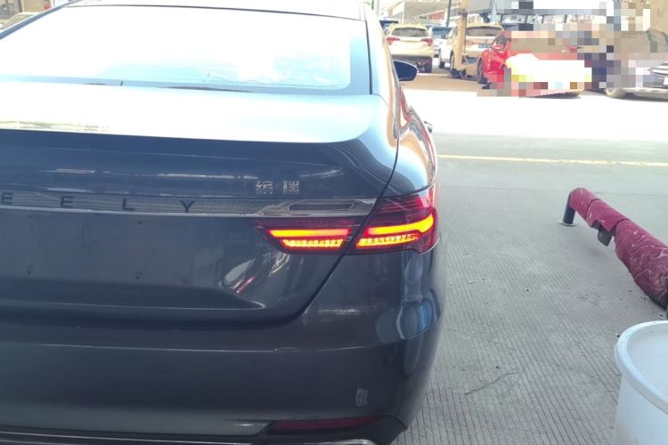Used Geely Auto Binray 2018 14T CVT Binyi Edition Right Rear Taillight