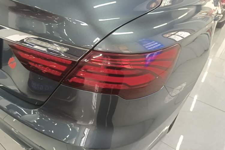 Used Geely Auto Binray 2018 14T CVT Binyi Edition Right Rear Taillight