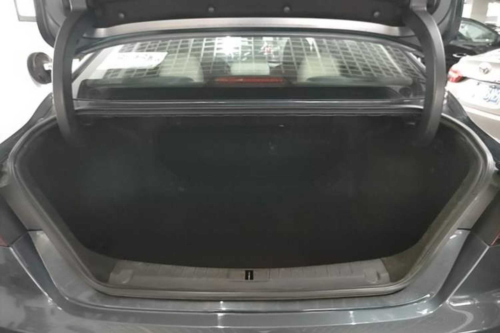 Used Geely Auto Binray 2018 14T CVT Colorful Edition Trunk