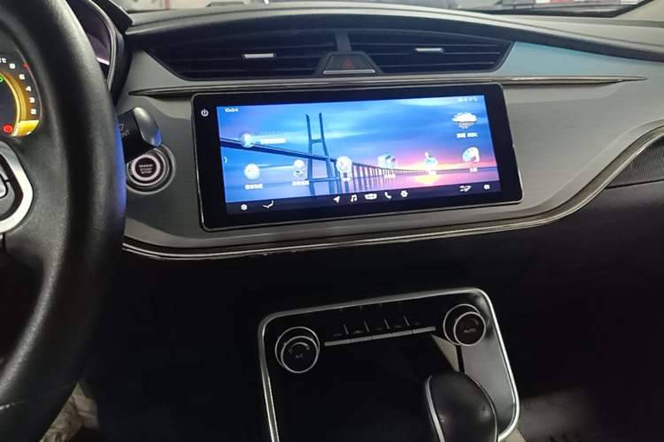 Used Geely Auto Binray 2018 14T CVT Binyi Edition Audio And AC Panel