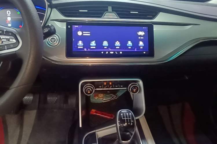 Used Geely Auto Binray 2018 14T Manual Colorful Edition Audio And AC Panel