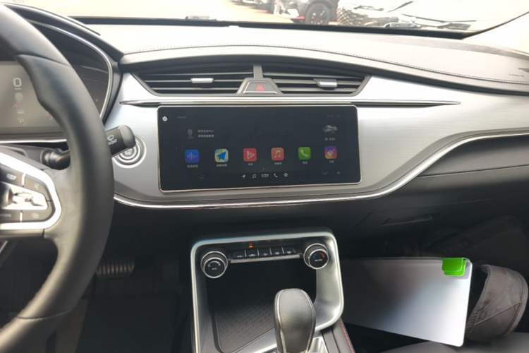 Used Geely Auto Binray 2018 14T CVT Binyi Edition Audio And AC Panel