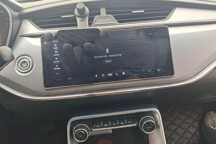 Used Geely Auto Binray 2018 14T CVT Binyi Edition Audio And AC Panel