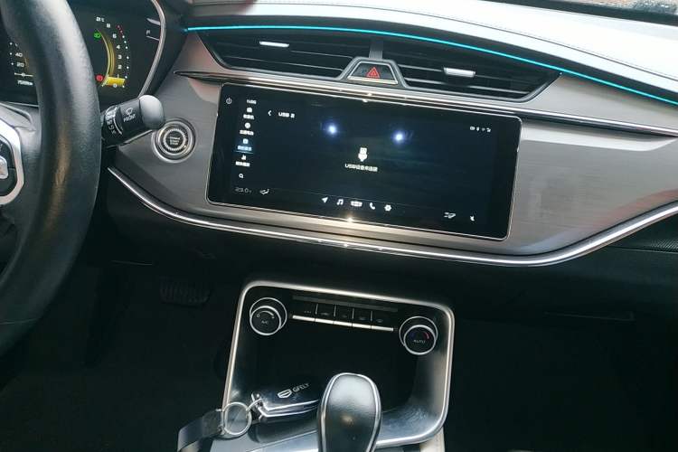 Used Geely Auto Binray 2018 14T CVT Binyi Edition Audio And AC Panel