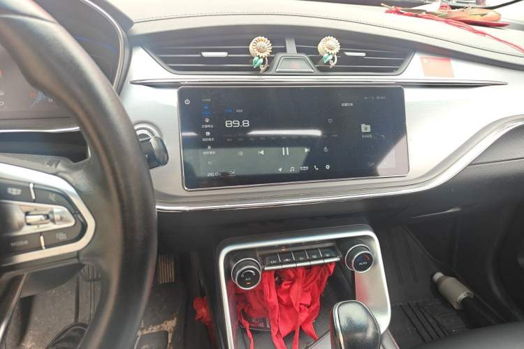 Used Geely Auto Binray 2018 14T CVT Binyi Edition Audio And AC Panel