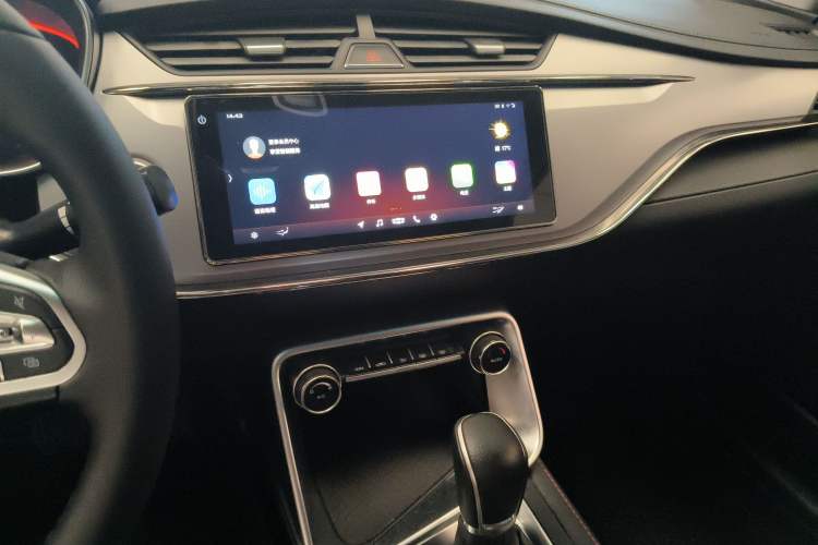 Used Geely Auto Binray 2018 14T CVT Binyi Edition Audio And AC Panel