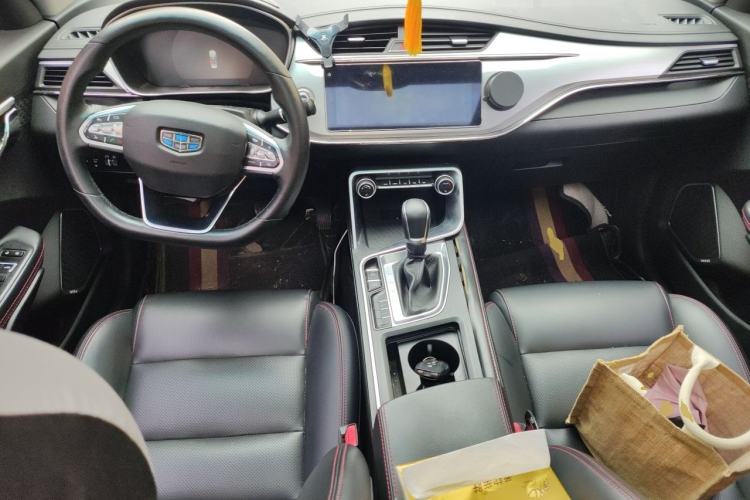 Used Geely Auto Binray 2018 200T DCT Brilliant Edition Center Console