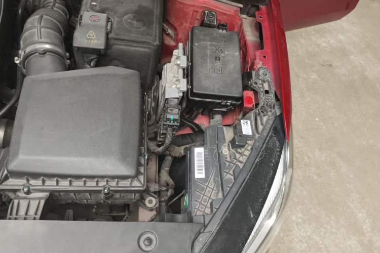 Used Geely Auto Binray 2018 200T DCT Binyi Edition Engine Bay Left