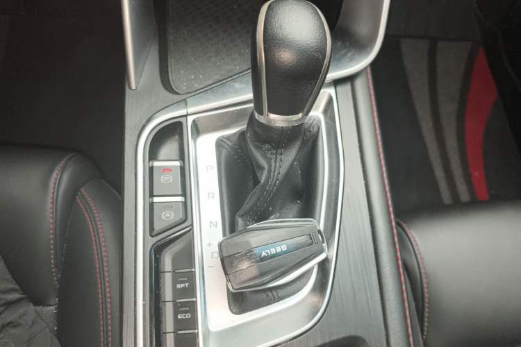 Used Geely Auto Binray 2018 200T DCT Binyi Edition Gear Lever
