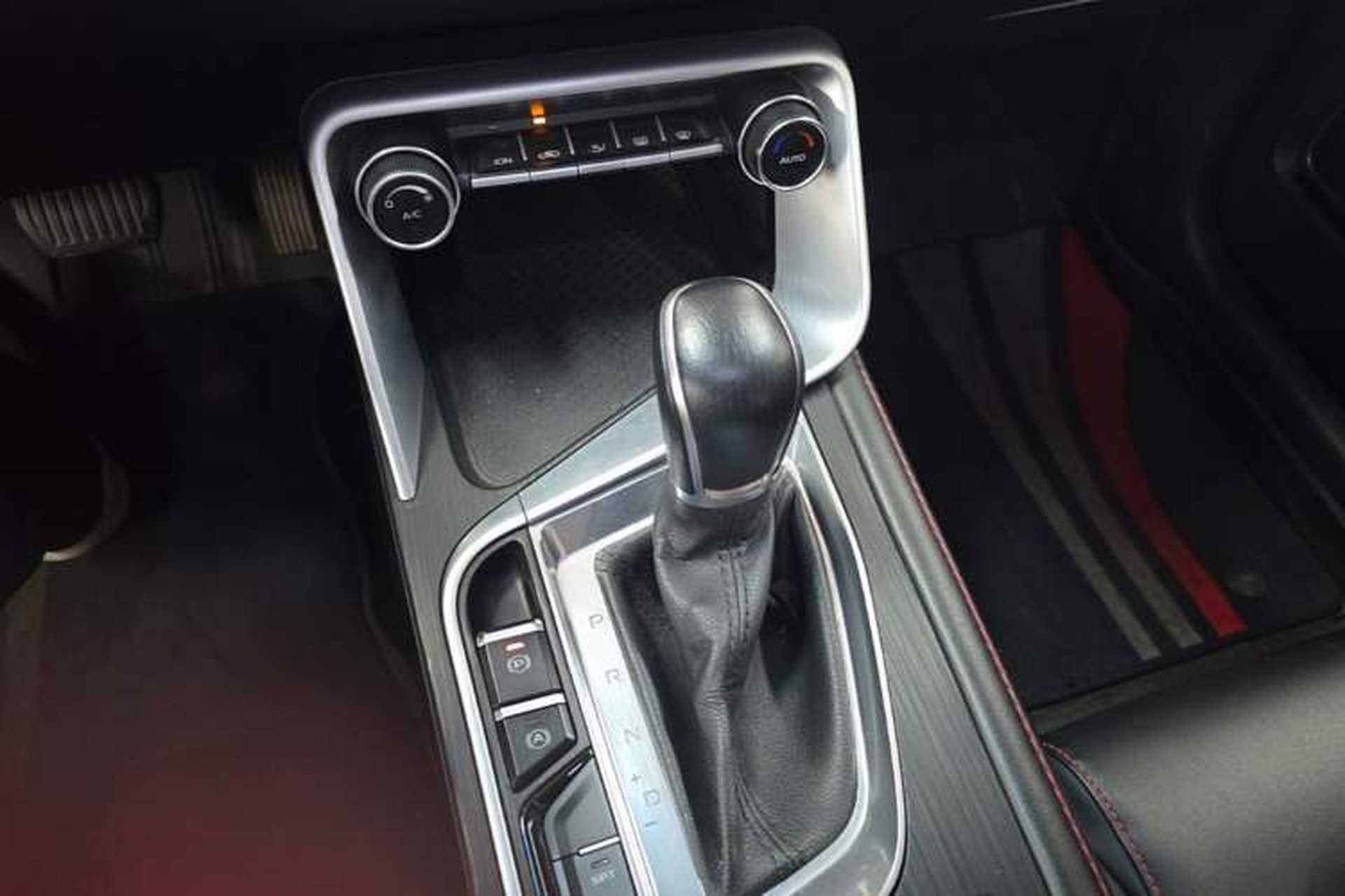 Used Geely Auto Binray 2018 14T CVT Binyi Edition Gear Lever