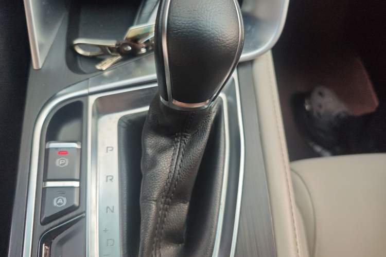 Used Geely Auto Binray 2018 14T CVT Binyi Edition Gear Lever