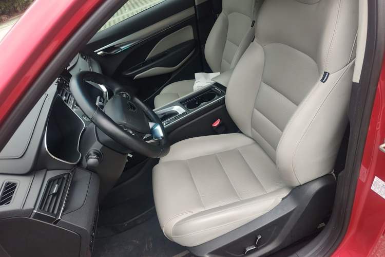 Used Geely Auto Binray 2018 14T CVT Binyi Edition Left Front Seat