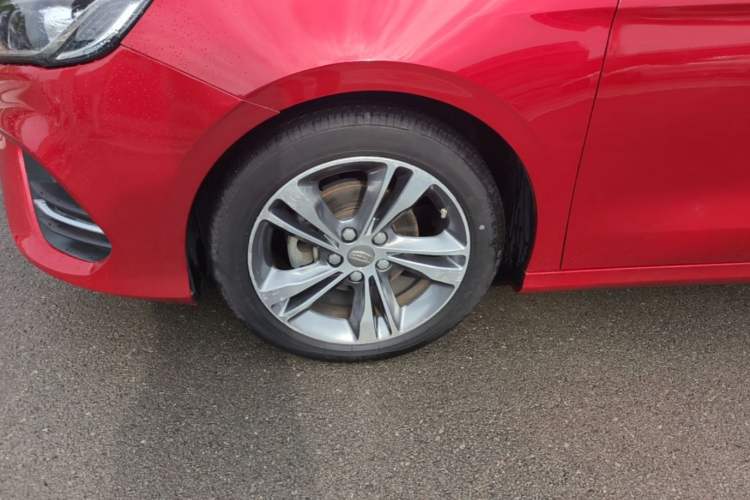Used Geely Auto Binray 2018 14T CVT Binyi Edition Left Front Wheel Hub