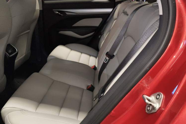 Used Geely Auto Binray 2018 14T CVT Binyi Edition Left Rear Seat