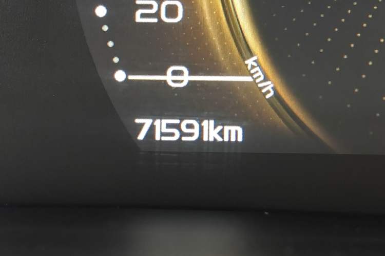 Used Geely Auto Binray 2018 14T CVT Binyi Edition Odometer Close Up