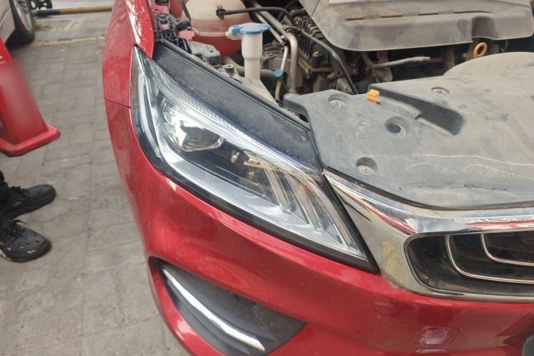Used Geely Auto Binray 2018 14T CVT Binyi Edition Right Front Headlight