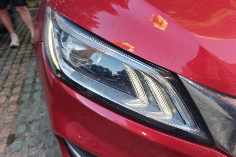 Used Geely Auto Binray 2018 14T CVT Binyi Edition Right Front Headlight