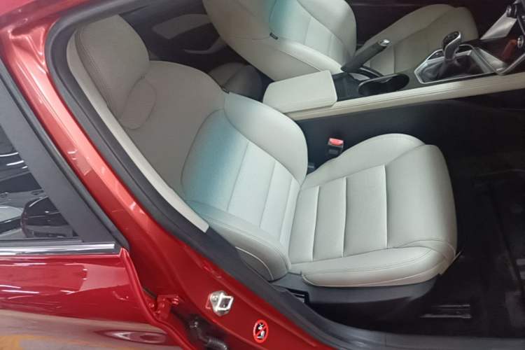 Used Geely Auto Binray 2018 14T Manual Colorful Edition Right Front Seat