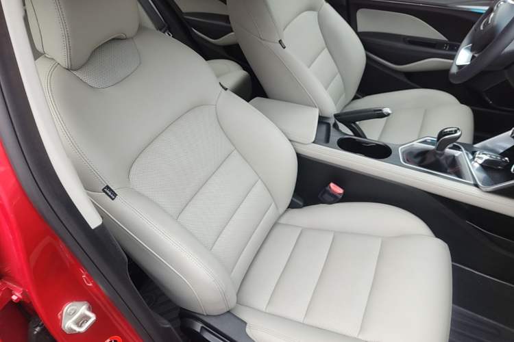 Used Geely Auto Binray 2018 14T Manual Colorful Edition Right Front Seat