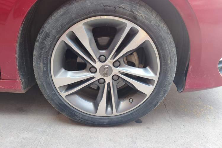 Used Geely Auto Binray 2018 14T CVT Binyi Edition Right Front Wheel Hub