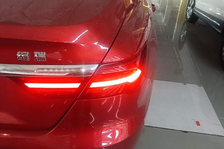 Used Geely Auto Binray 2018 14T CVT Binyi Edition Right Rear Taillight