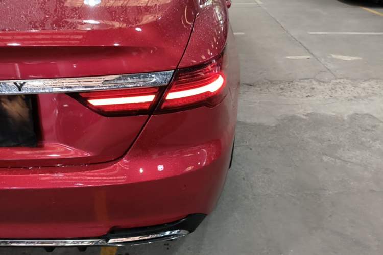 Used Geely Auto Binray 2018 14T CVT Binyi Edition Right Rear Taillight